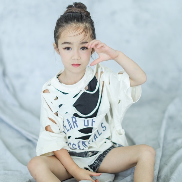 Meet the Posher - Picture 3 of 3